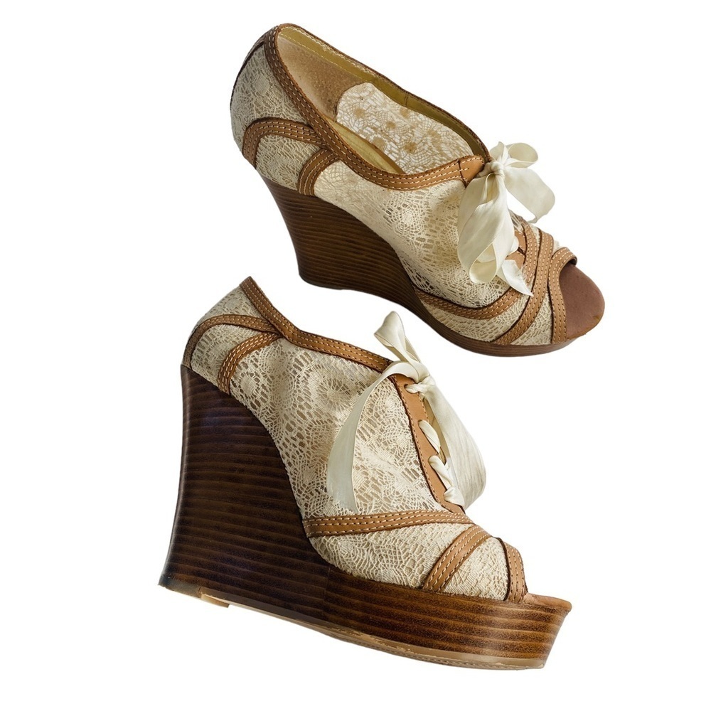 Anthro's Seychelles Harmony Bohemian Lace Open Toe Platform Wedge Sandals Ivory